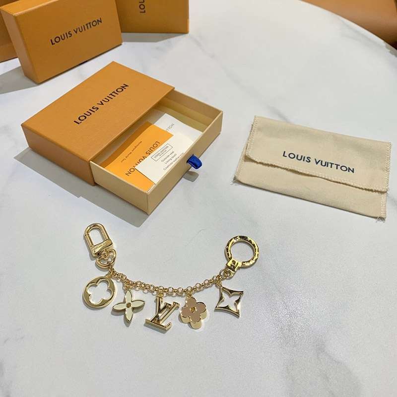 すぐ届く♡【ルイヴィトン】チェーンフルール バッグチャーム 偽物 M65111